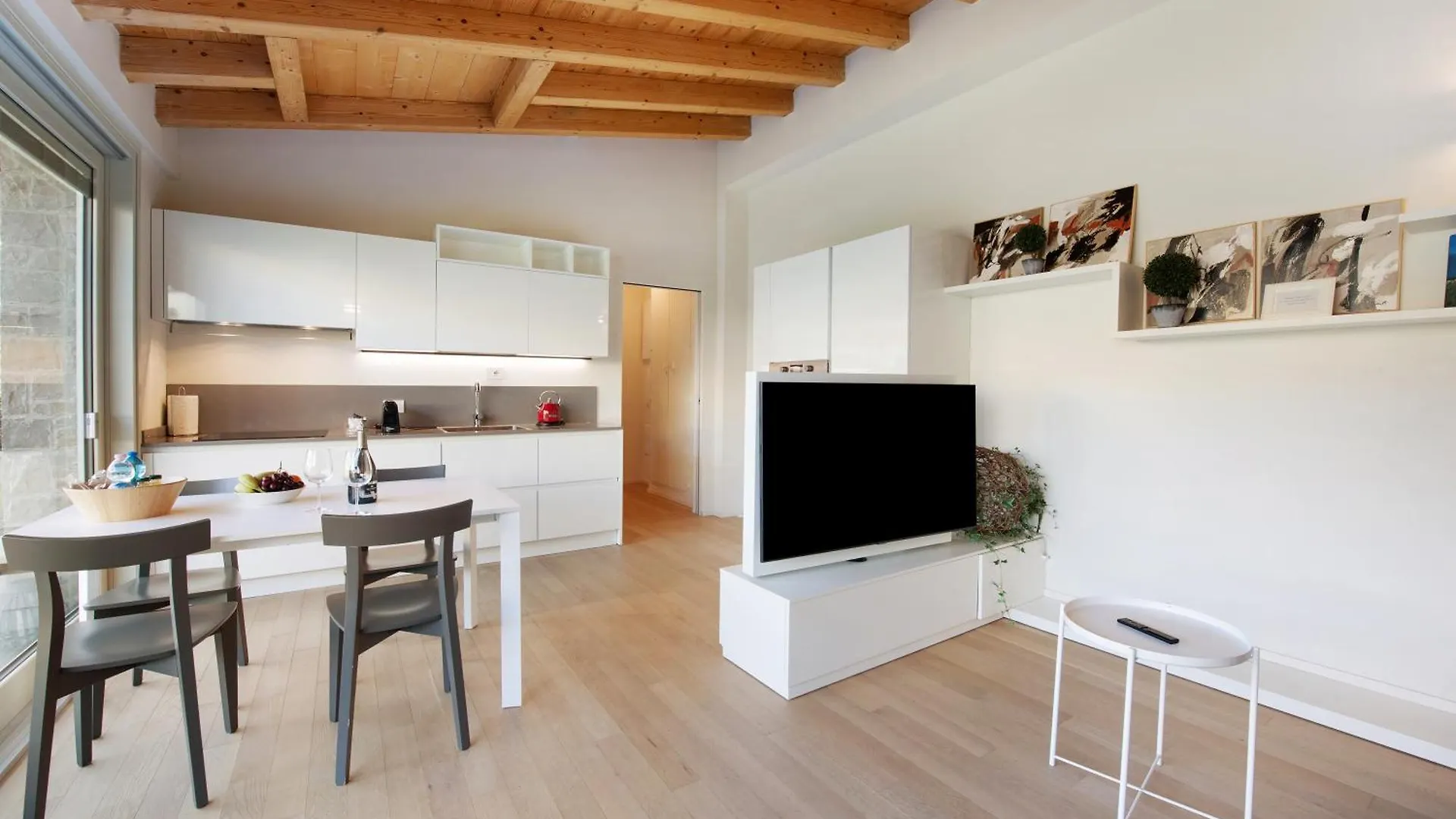 Little Mier Iseo Apartment Italy