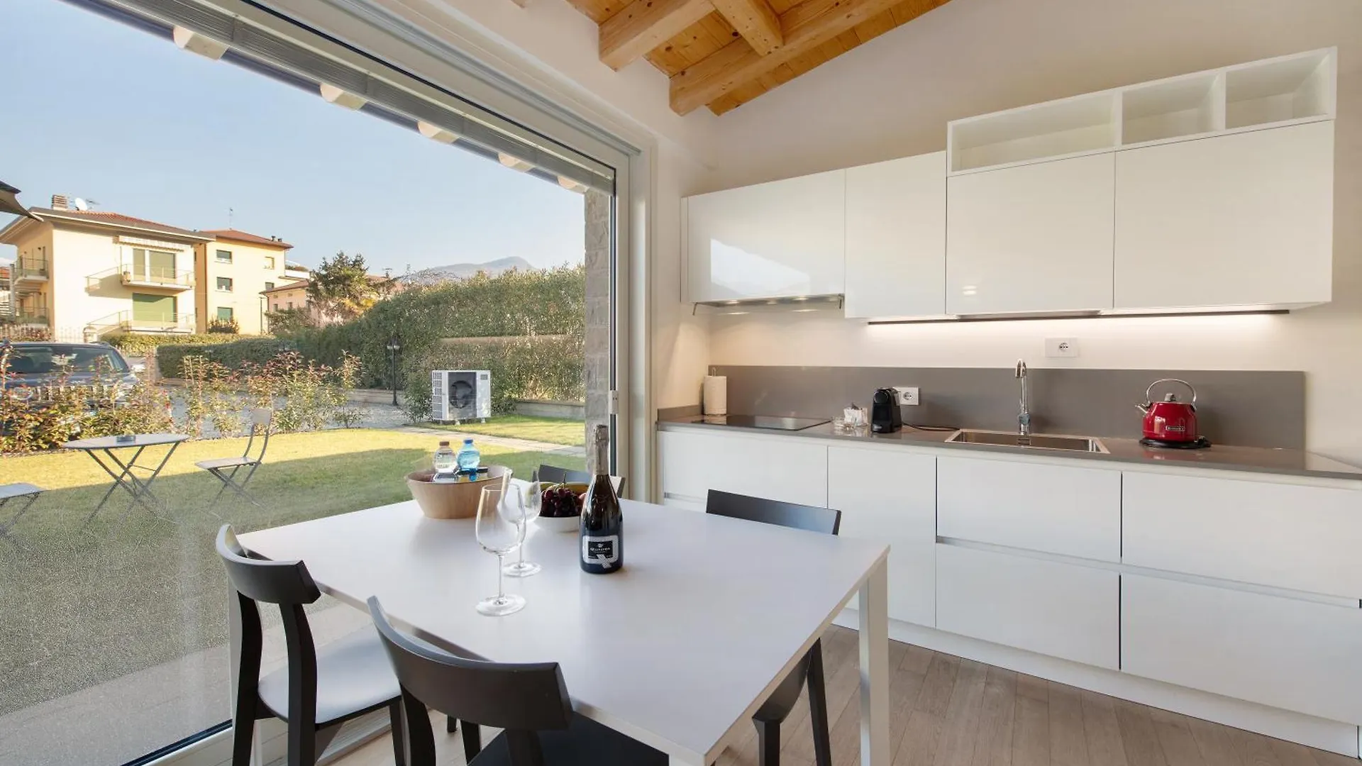 Little Mier Iseo Apartment 0*,  Italy
